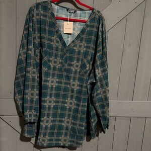 BloomChic Green Plaid Long sleeved button down - 28W - NWT